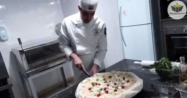 Curso de educação a distância de PIZZAIOLOS ACROBATAS