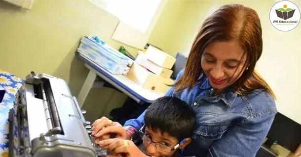 Curso de educação a distância de Metodologias de Ensino para Professores de Educação Especial