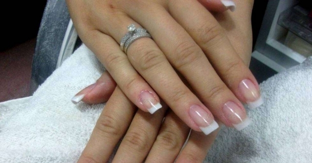 Curso Online Grátis de Unhas de Porcelana Curso Online Grátis de Unhas de Porcelana