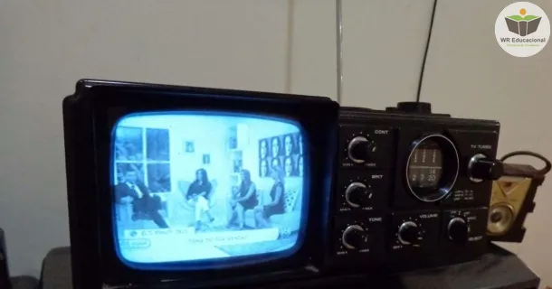 Curso de Rádio, TV e Publicidade