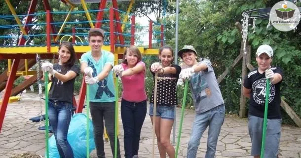 Curso de educação a distância de Limpeza de Pátio Escolar